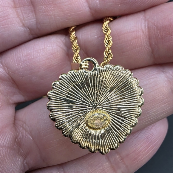 Authentic CHANEL Gold and Cream Heart Pendant On Atolea Chain - Picture 4 of 4